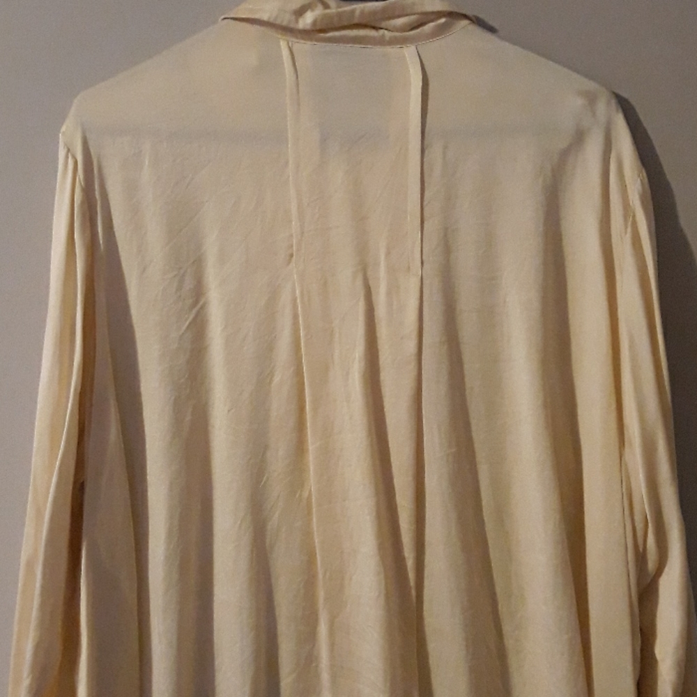 Blouse - Picture 3 of 3
